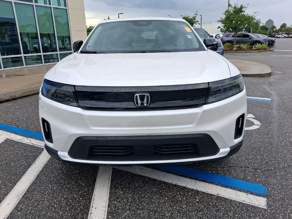 Used 2025  Honda EX image 2