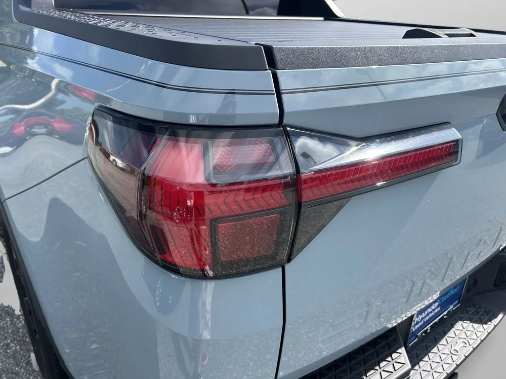 Used 2023 Blue Hyundai SEL Premium image 14
