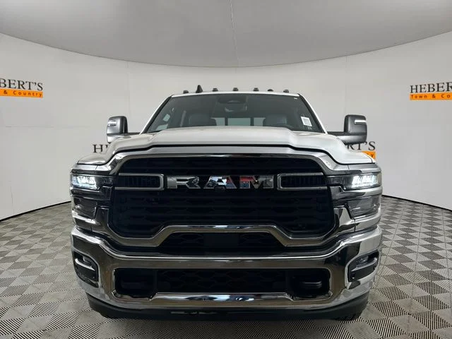 2026 RAM 2500 Tradesman - Photo 2