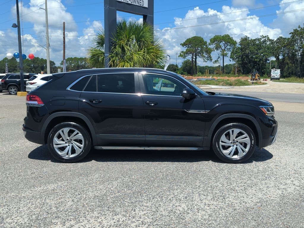 Used 2021 Black Volkswagen 3.6L V6 SEL image 8
