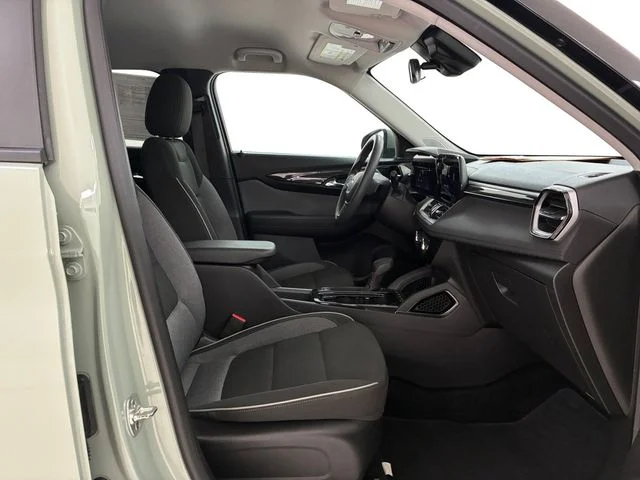2025 Chevrolet Trailblazer LT - Photo 14