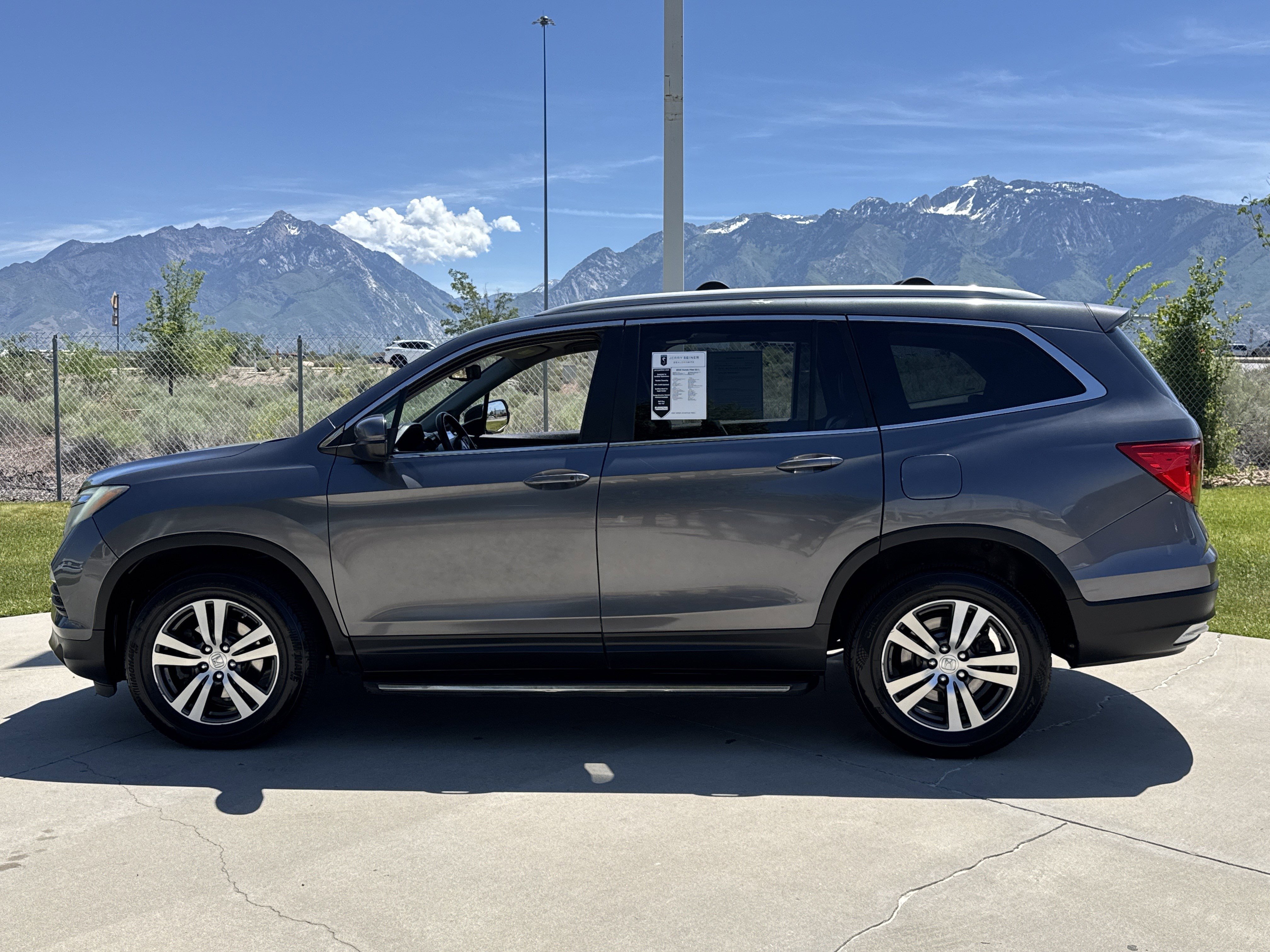 Used 2016 Honda Pilot EX-L with VIN 5FNYF6H58GB121150 for sale in North Salt Lake, UT