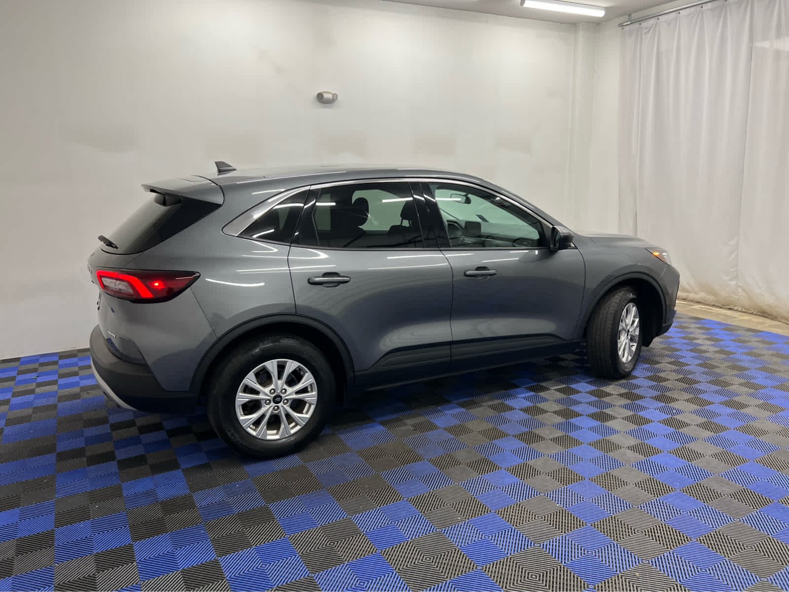 Used 2023 Carbonized Gray Ford Active image 12