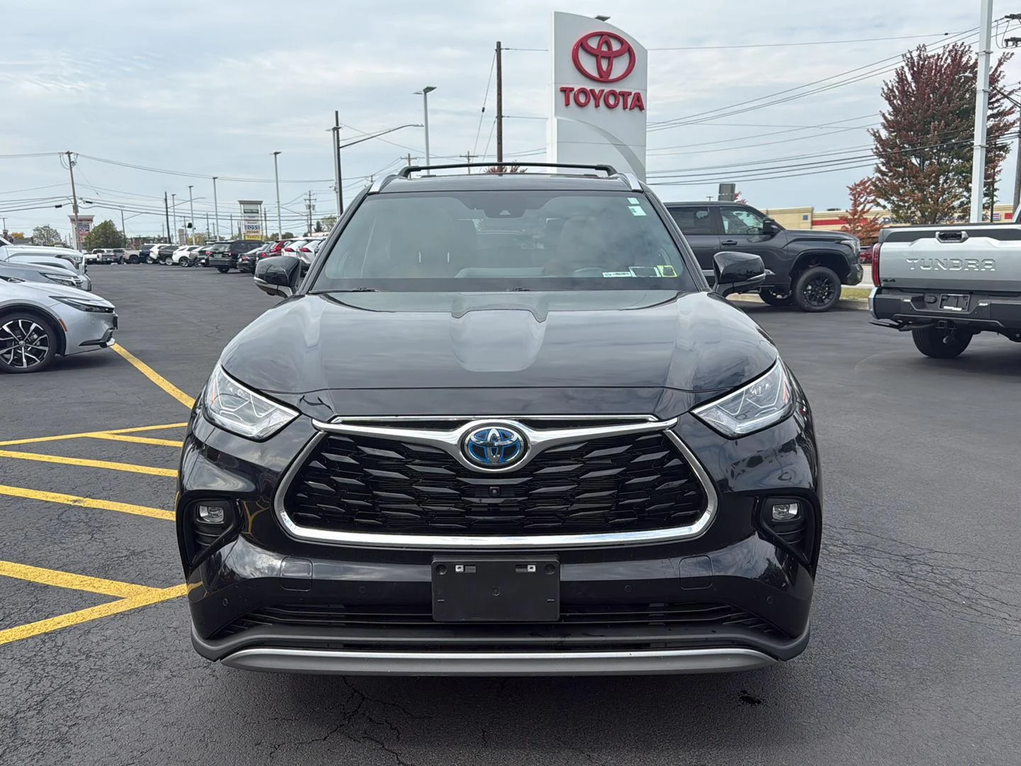 Used 2023 Midnight Black Metallic Toyota Platinum image 8