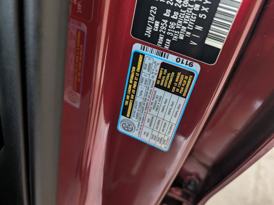 Used 2023 Dawning Red Kia SX X-Line image 30