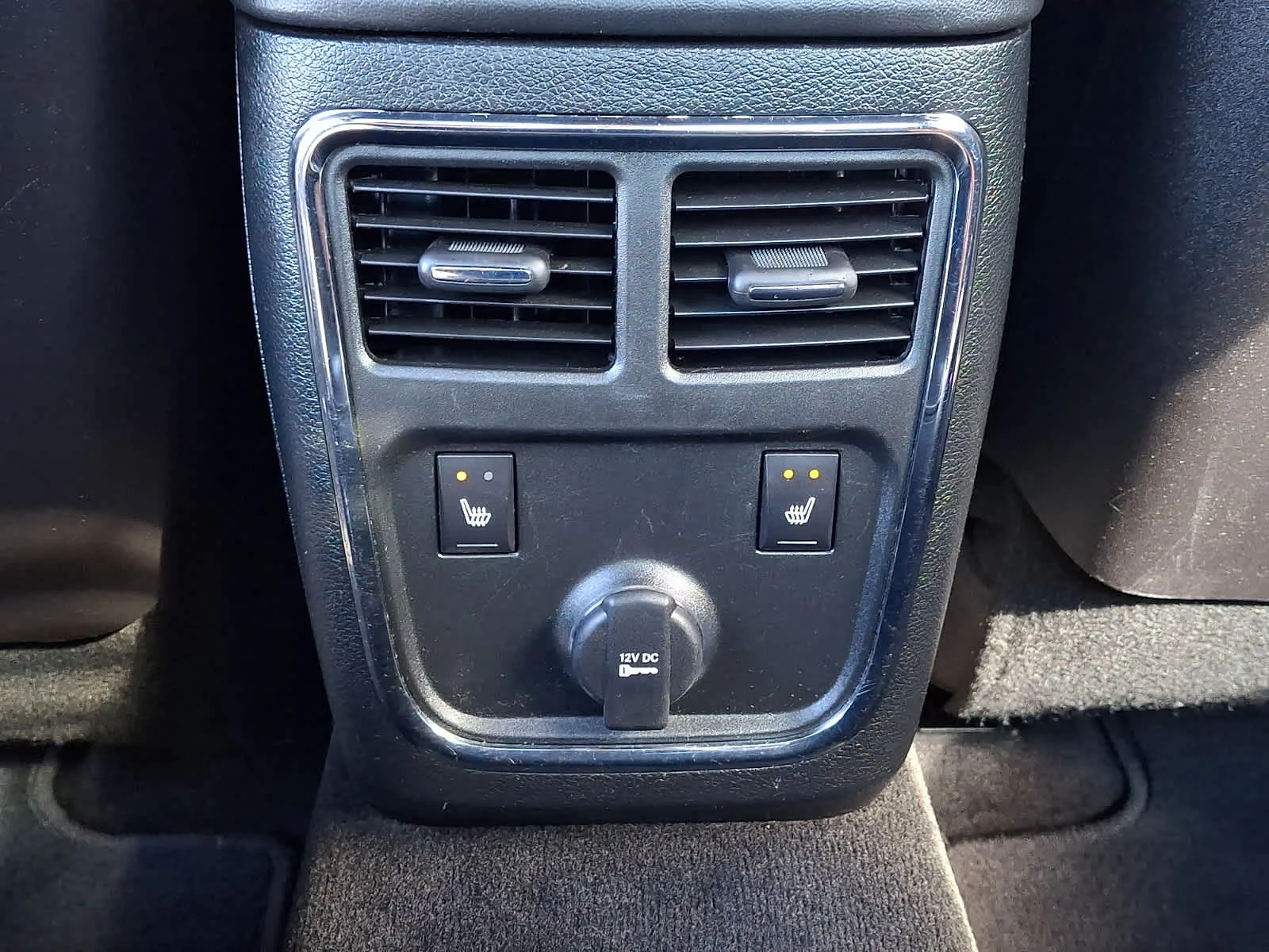 Used 2014 Granite Crystal Metallic Clearcoat Dodge RT Max image 12