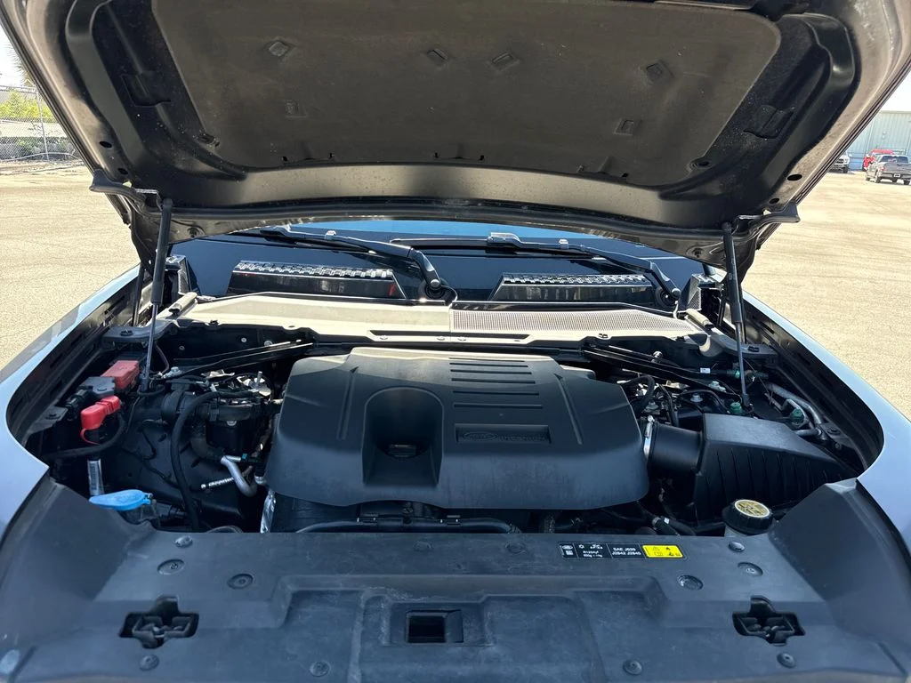 Used 2020  Land Rover HSE image 30