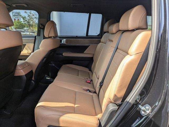 New 2024 Black Hyundai Limited FWD image 16