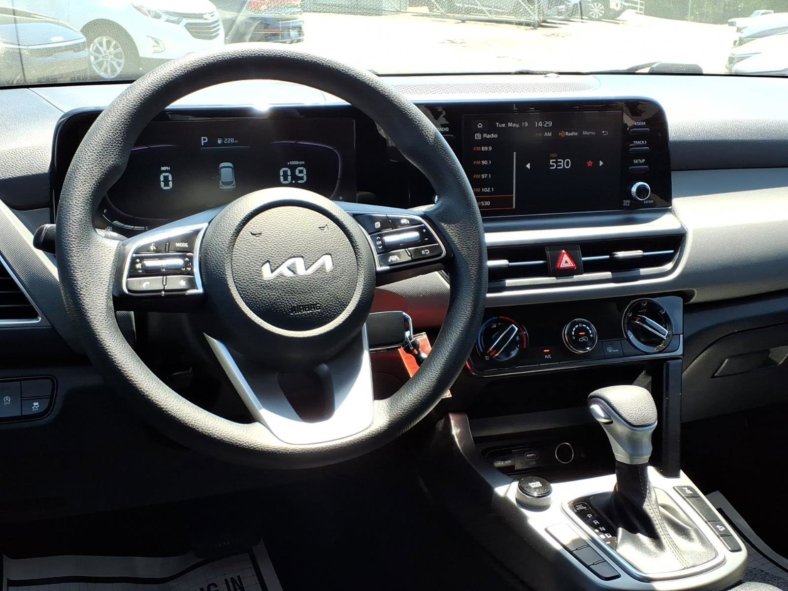Certified Used 2024 Snow White Pearl Kia LX image 3