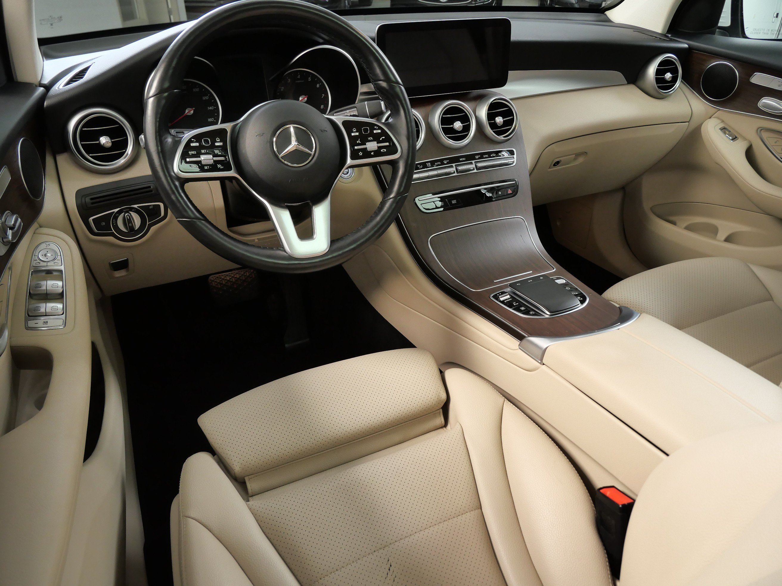 Used 2022 Mercedes-Benz GLC GLC300 with VIN W1N0G8EB4NG083329 for sale in Minnetonka, Minnesota