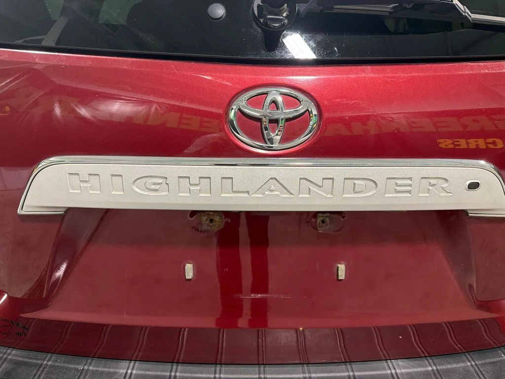 Used 2008 Salsa Red Pearl Toyota Limited image 8