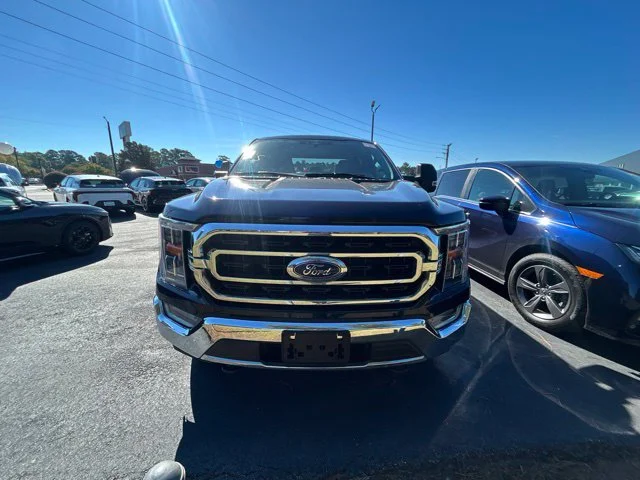 Used 2023 Blue Ford XLT image 2