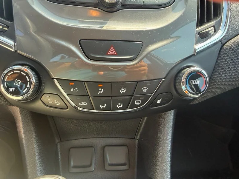 Used 2018 Gray Chevrolet LT image 10