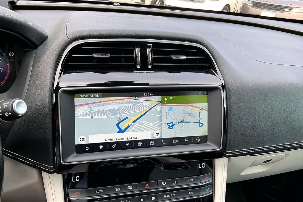 Used 2020 Green Jaguar SVR image 6