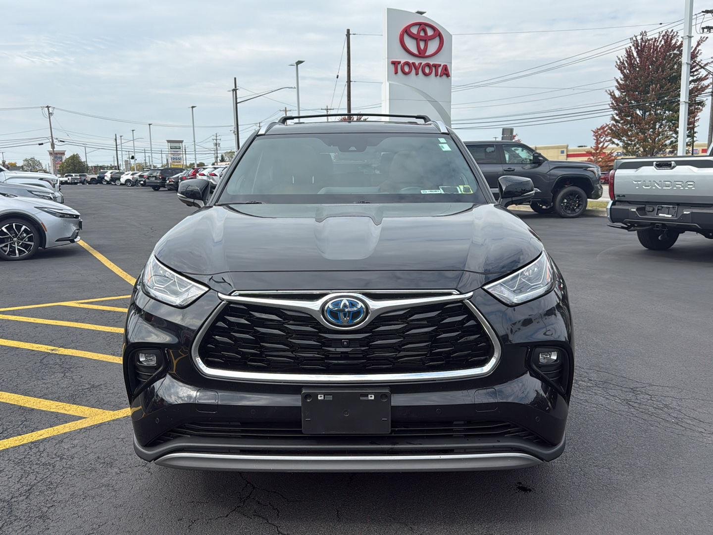 Used 2023 Midnight Black Metallic Toyota Platinum image 8