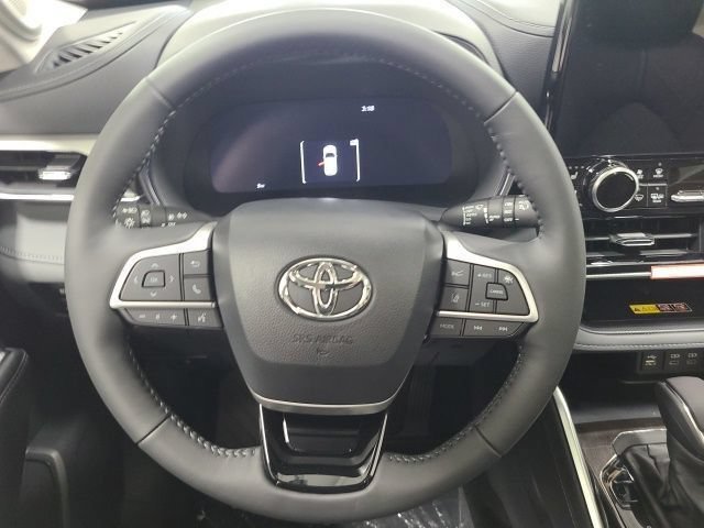 New 2026 Heavy Metal Toyota Platinum image 25