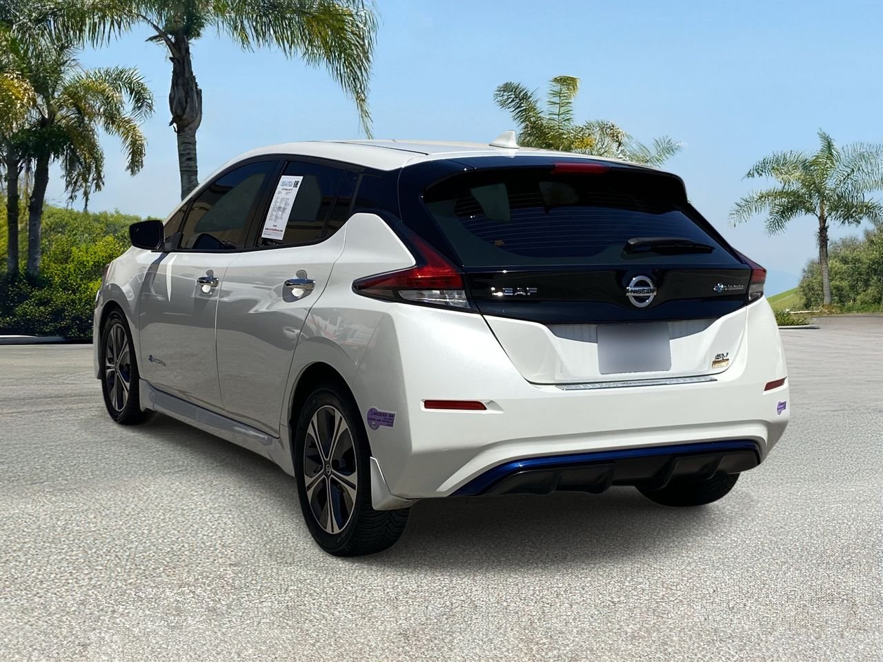 Used 2019 Nissan Leaf SV with VIN 1N4AZ1CP2KC310635 for sale in Cerritos, CA