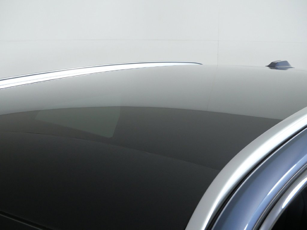 New 2026 Arctic Race Blue metallic BMW 30 xDrive image 17