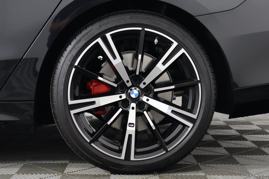 2027 BMW 5 Series 540i - Photo 16