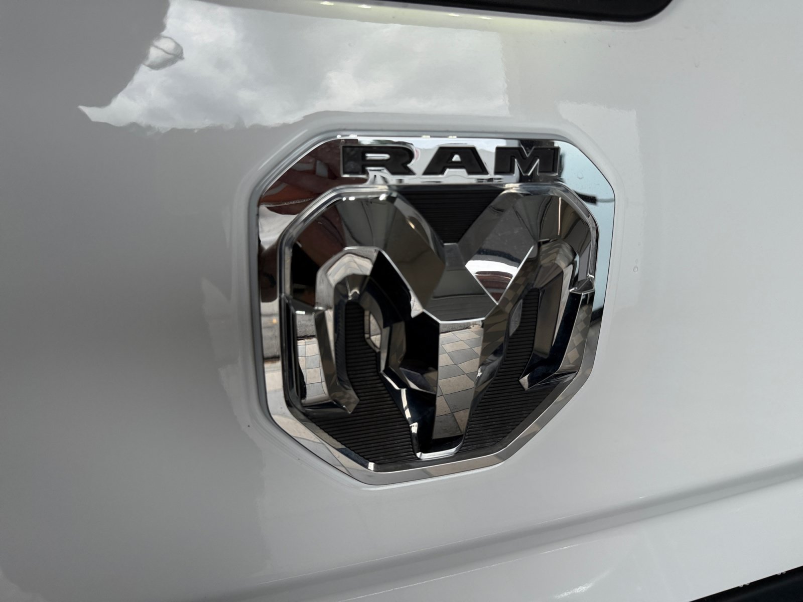 New 2024 Bright White Clear-Coat Exterior Paint RAM Tradesman image 32