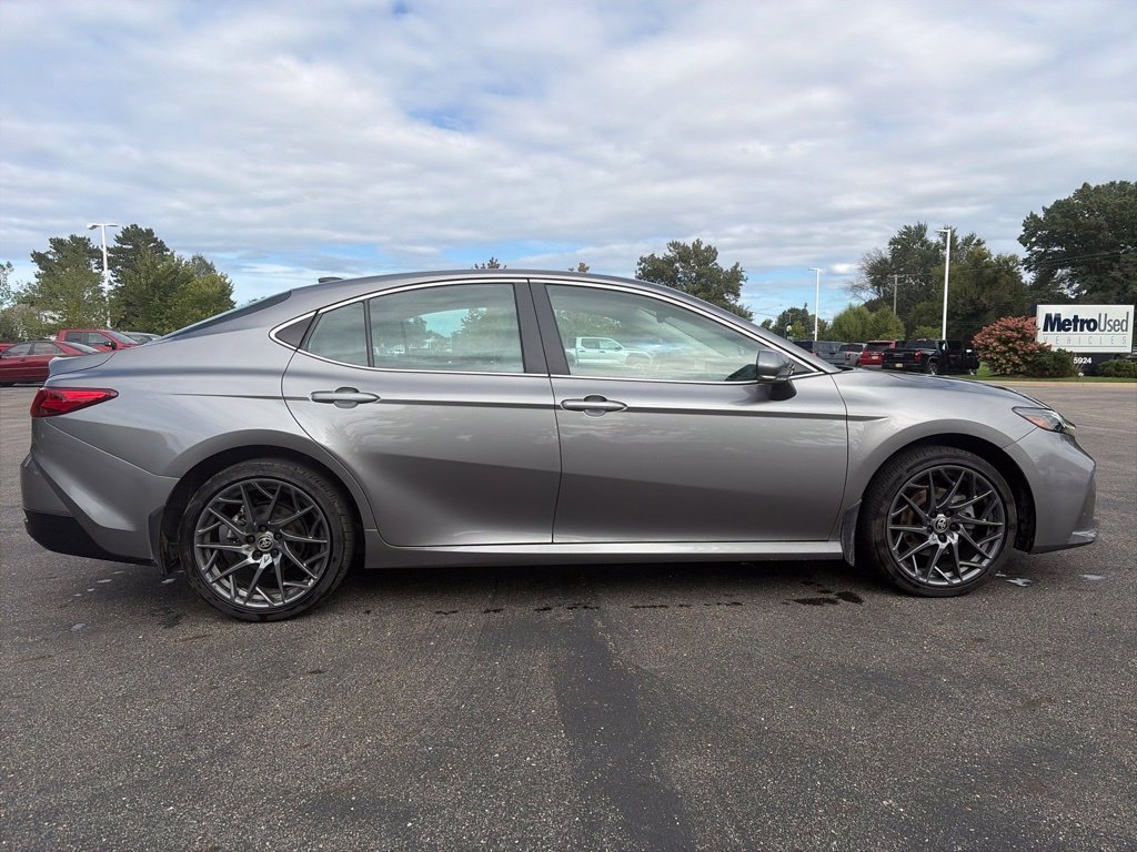 Used 2026  Toyota XLE image 8