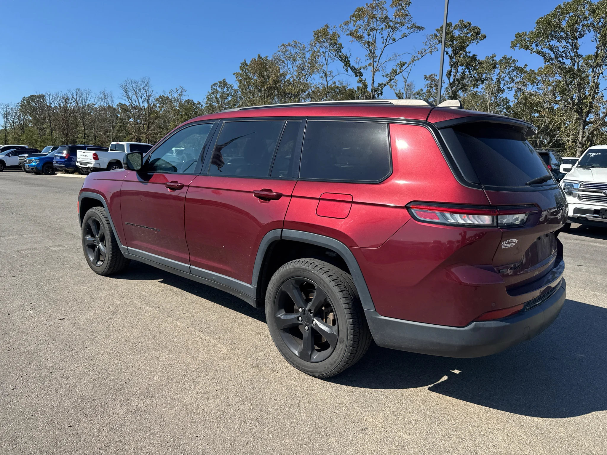 Used 2021 Velvet Red Pearlcoat Jeep Altitude image 15