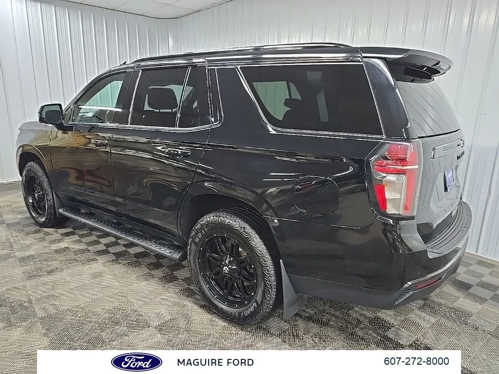 Used 2021 Black Chevrolet Z71 image 11