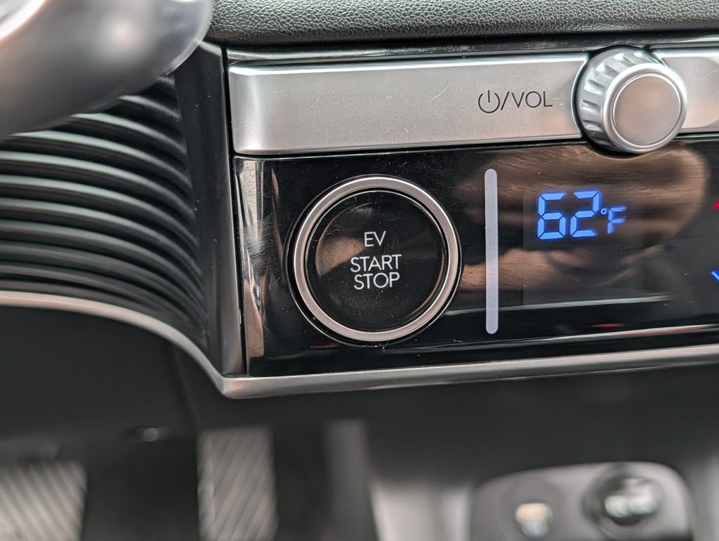 2024 Hyundai IONIQ 5 SEL - Photo 28