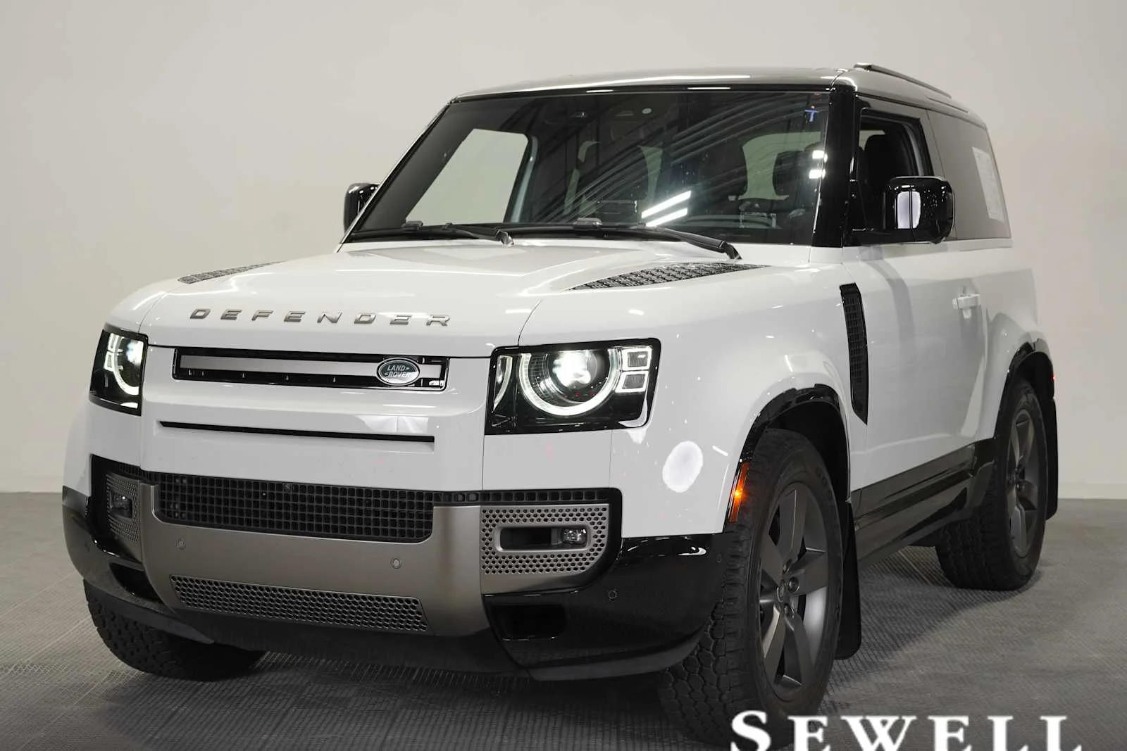 2025 Land Rover Defender