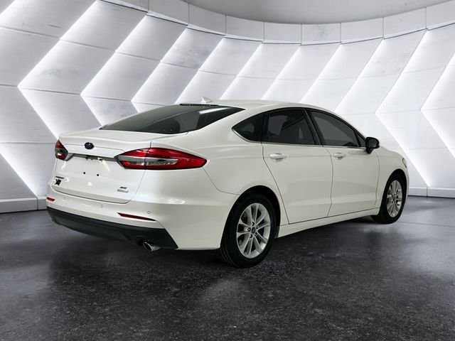 Used 2020 White Ford SE image 4