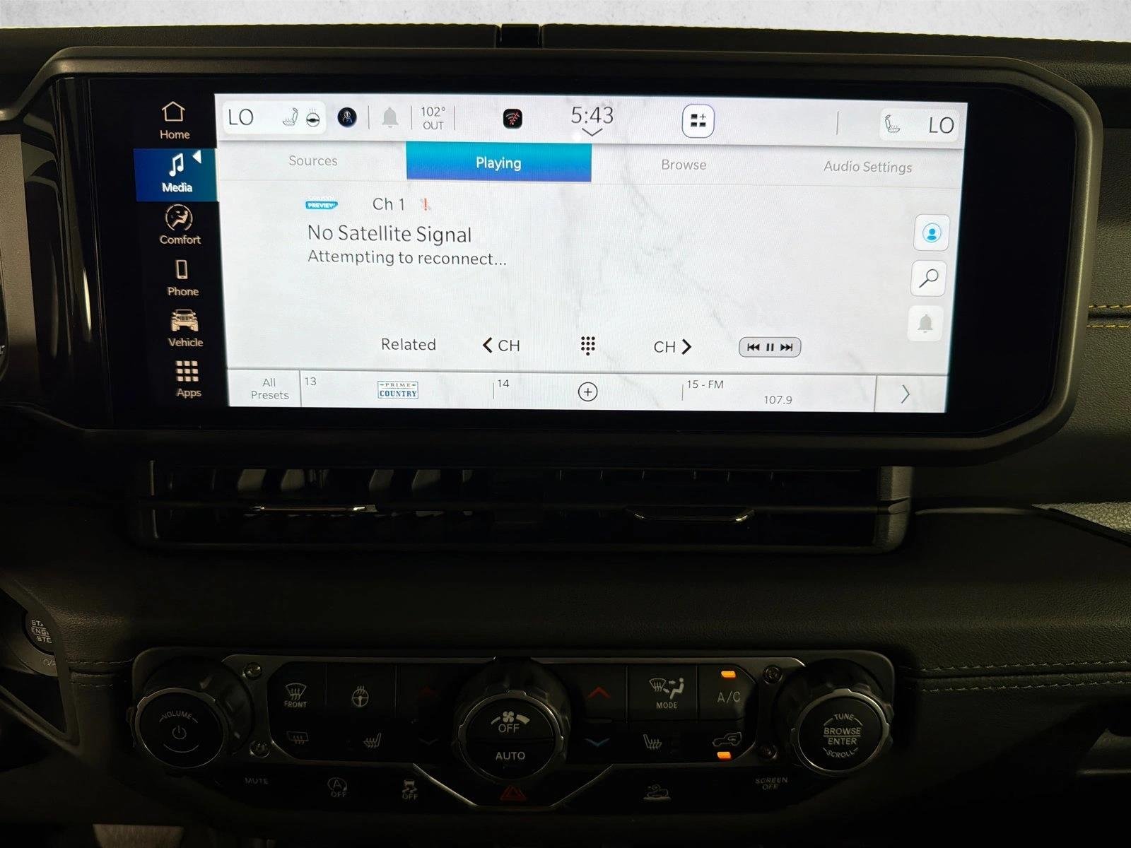 Used 2025 Hydro Blue Pearlcoat Jeep Sahara image 29
