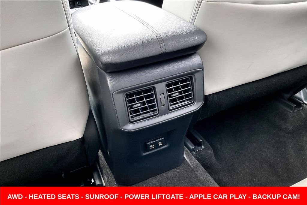 Used 2020 Gray Toyota XLE Premium image 10