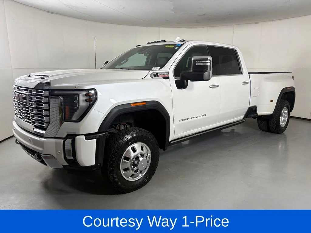 Used 2024 White GMC Denali image 5