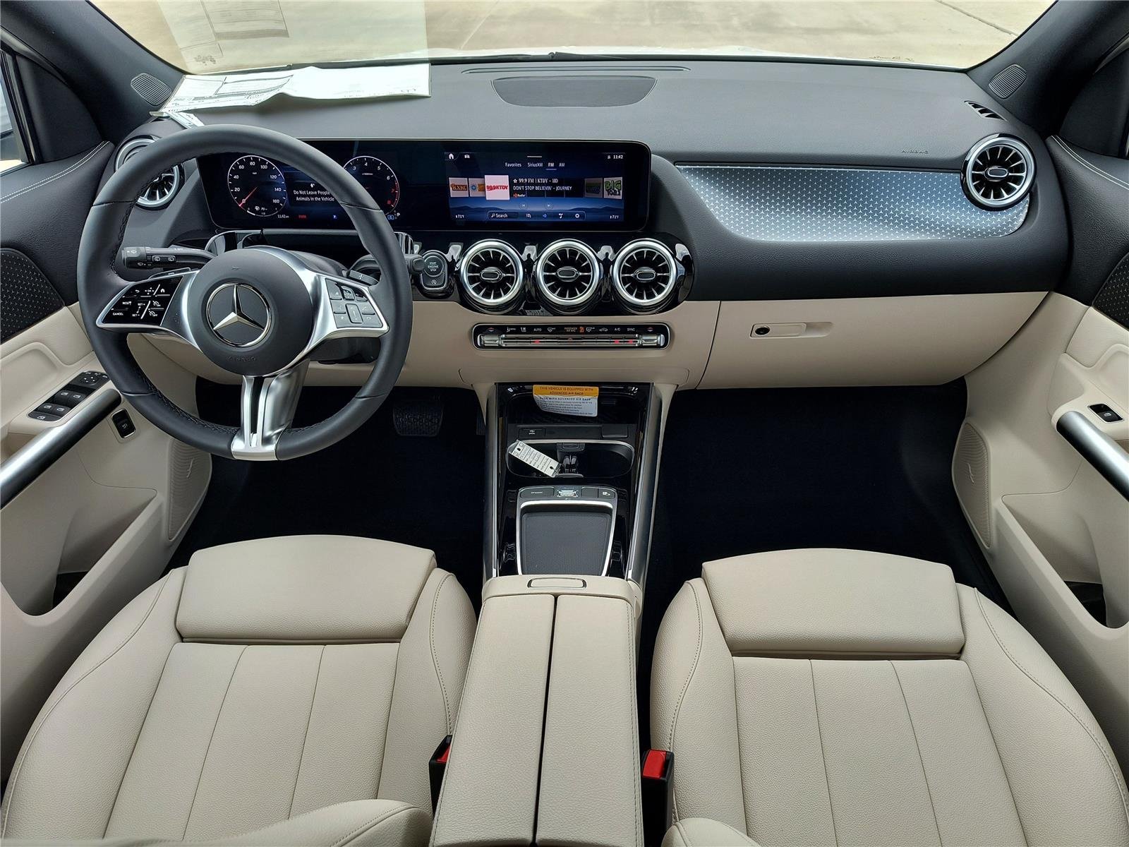 Used 2025 WHITE Mercedes-Benz GLA 250 image 21