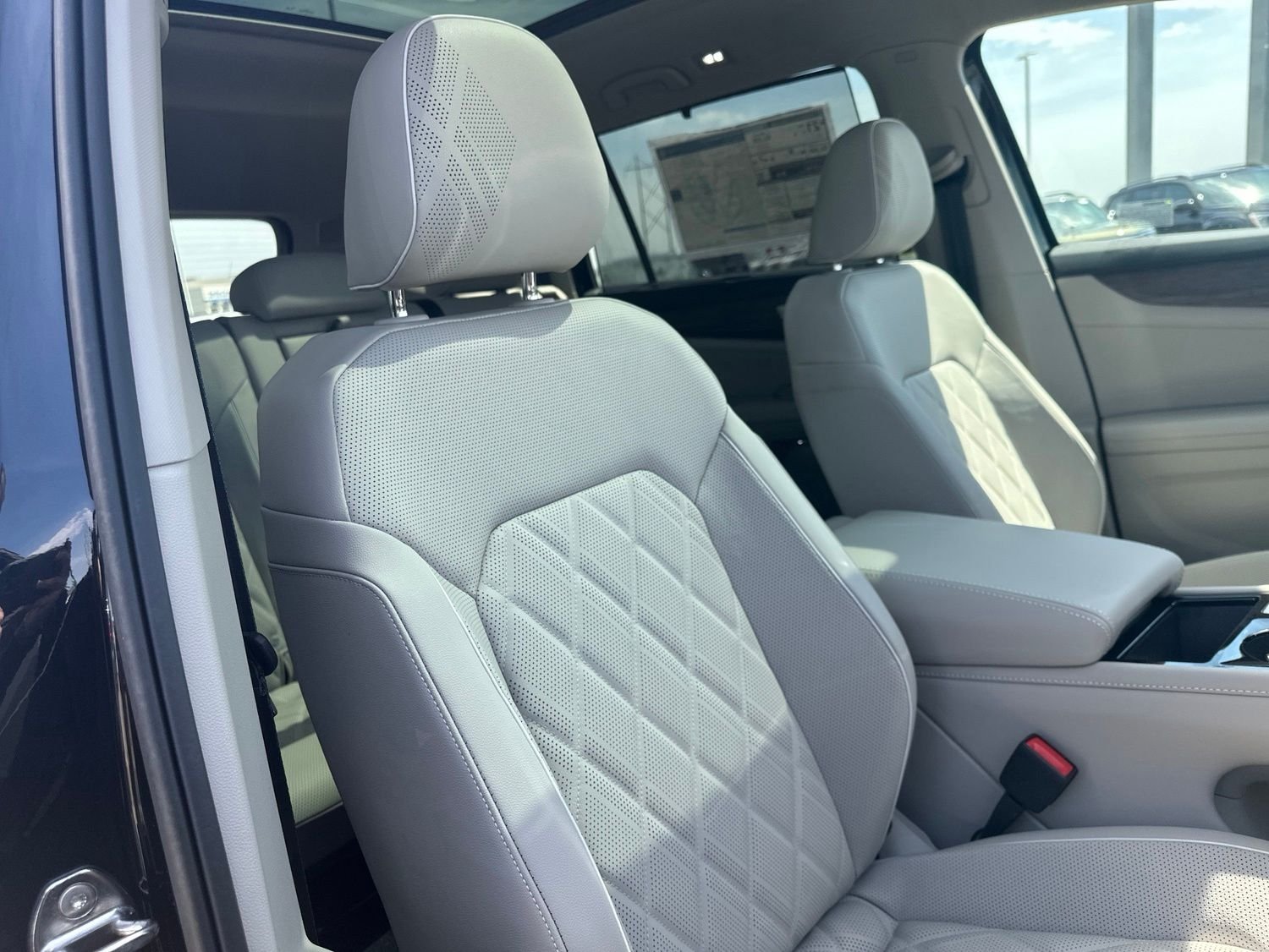 New 2026 Black Volkswagen 2.0T SEL Premium R-Line image 39
