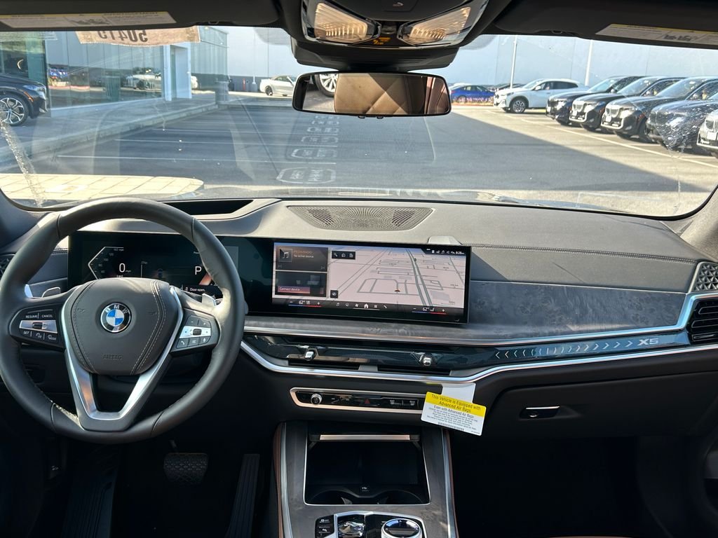 New 2026 Black Sapphire Metallic BMW xDrive40i image 34