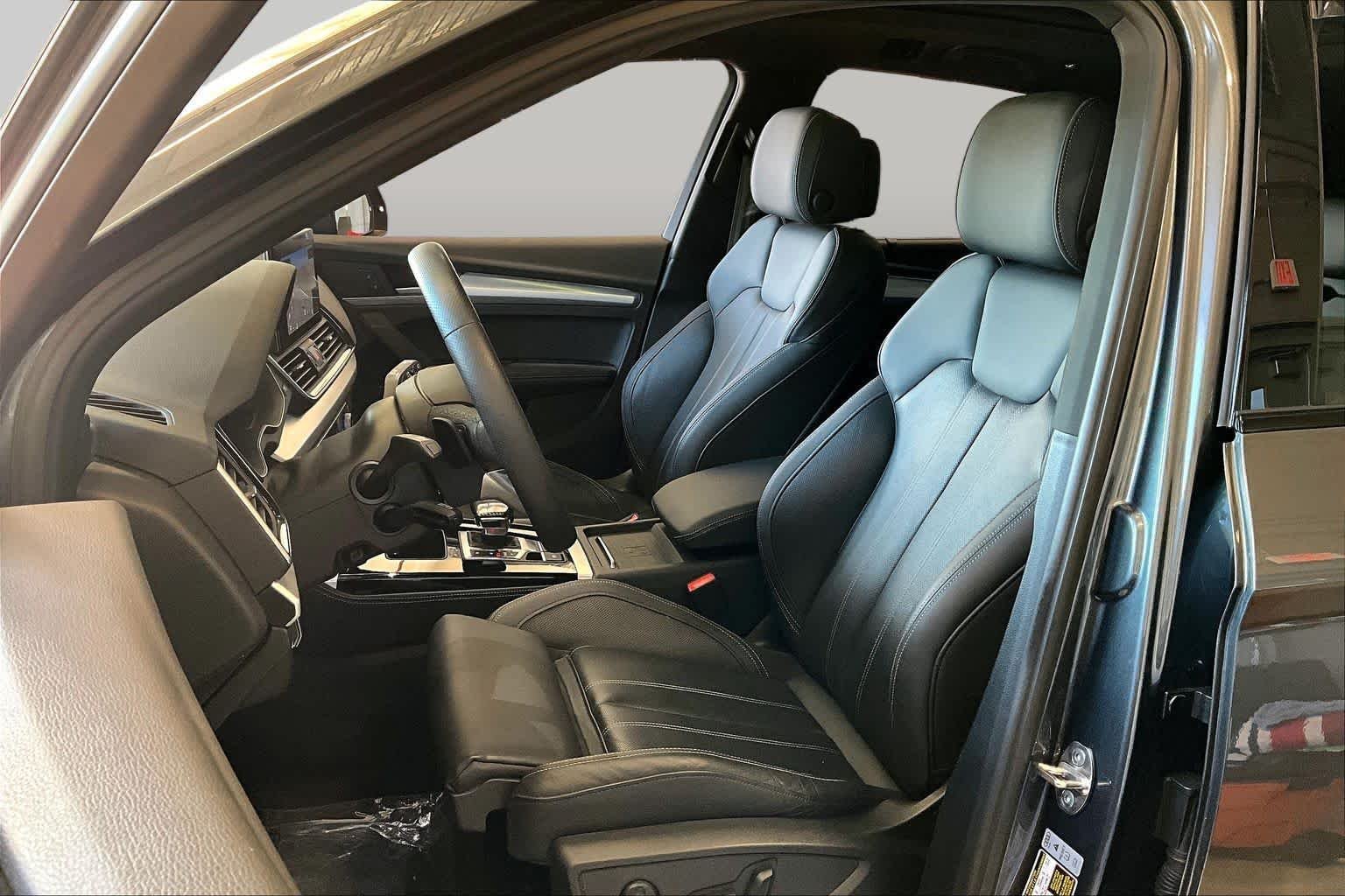 Used 2024 Daytona Gray Pearl Effect Audi S line Prestige image 15