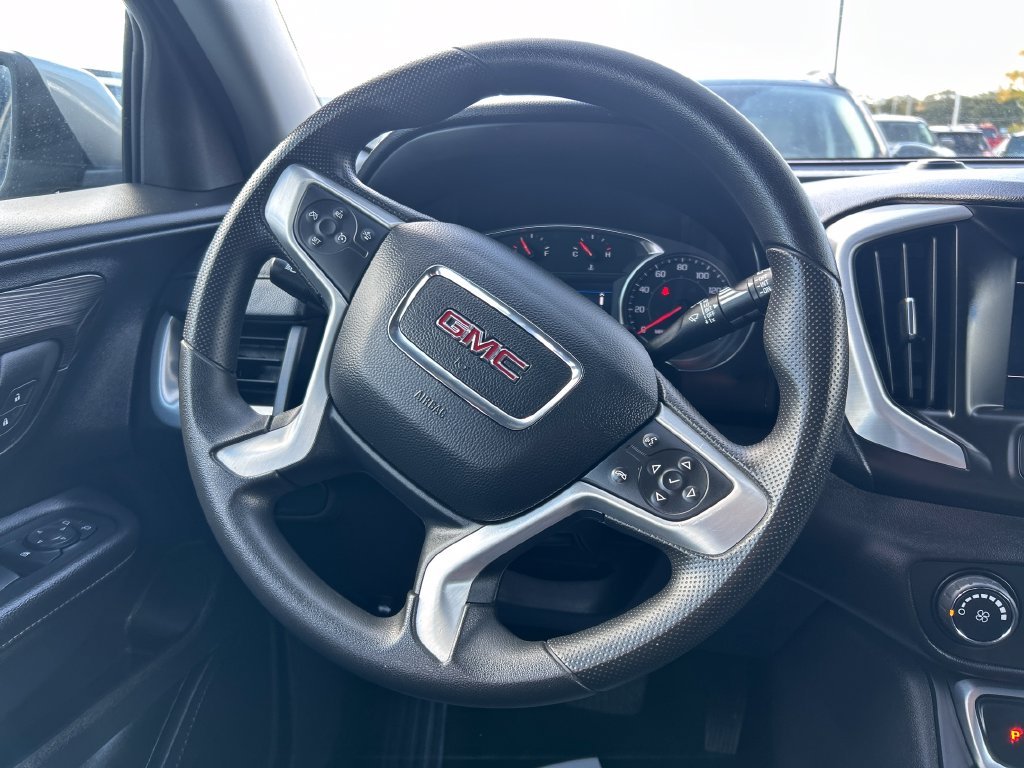 Used 2024 Silver GMC SLE image 20