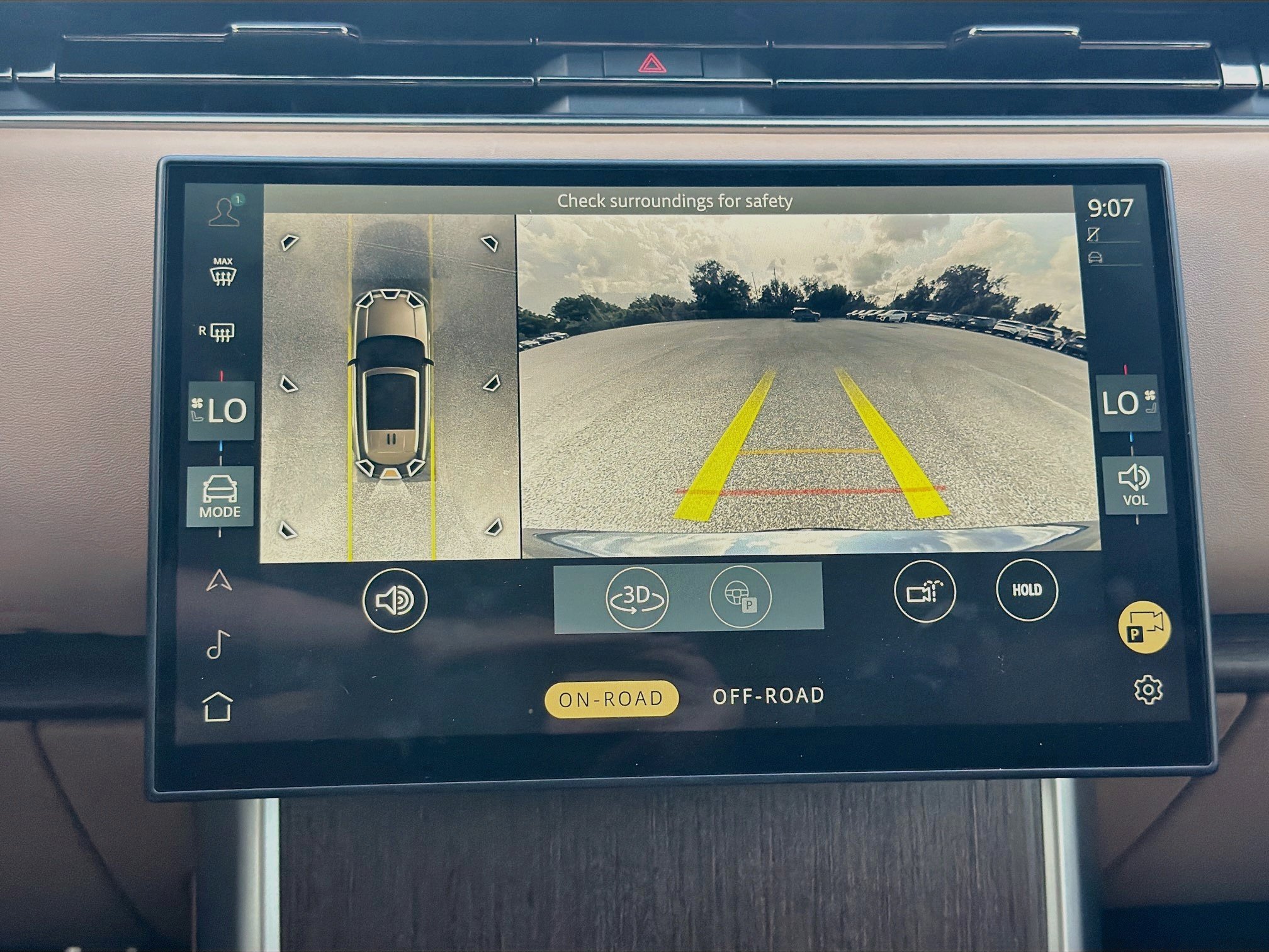 Used 2025 Gray Land Rover SE image 35