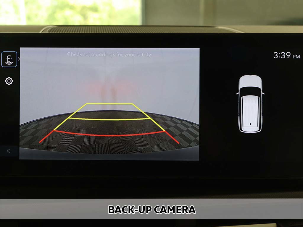 Used 2024 Gray Hyundai SE image 5
