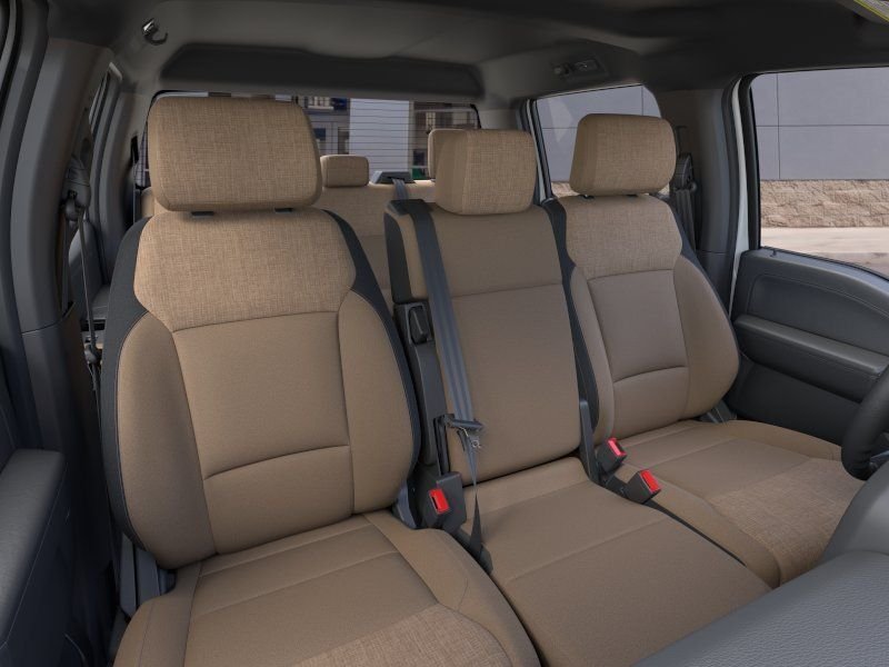 New 2026 Oxford White Ford F-250® XLT image 10
