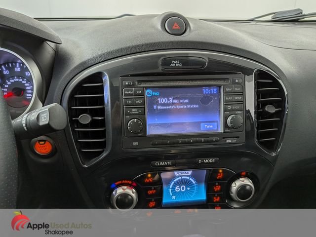 Used 2012 White Nissan SL image 22