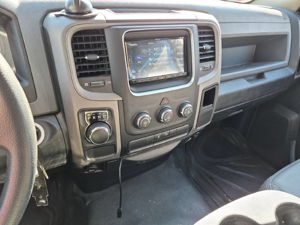 Used 2015 Bright White Clearcoat Ram Tradesman image 19