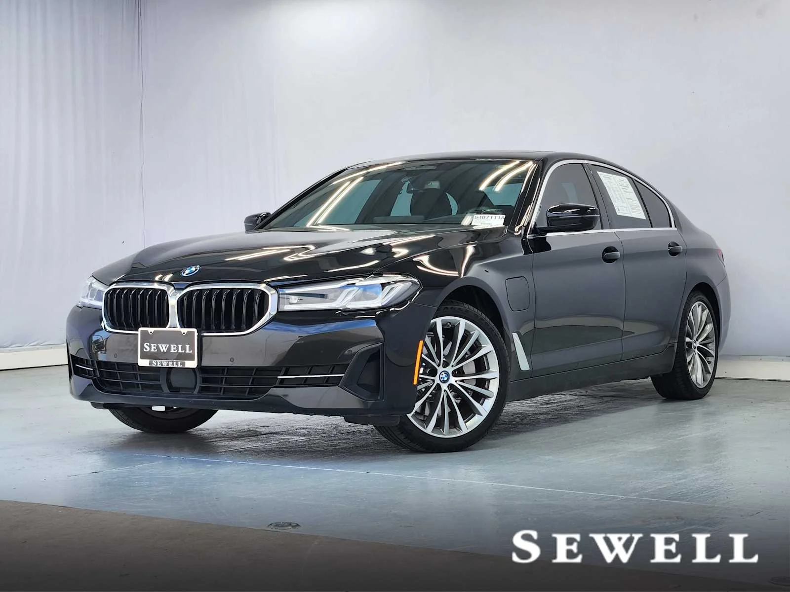 2023 BMW 5 Series 530e xDrive iPerformance Sedan's photo