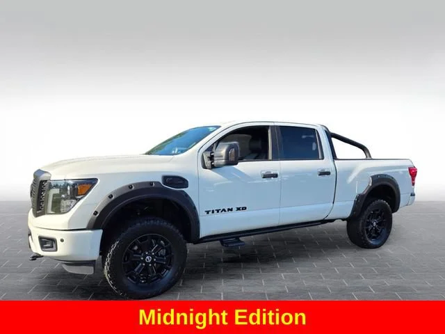 Used 2018 White Nissan SL image 4
