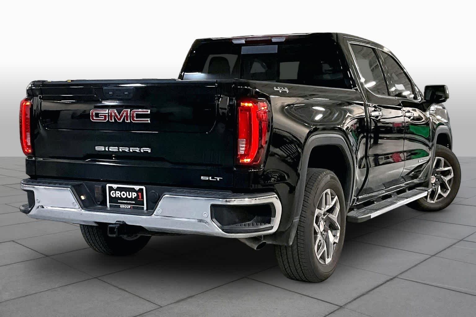 Used 2026 Onyx Black GMC SLT image 12