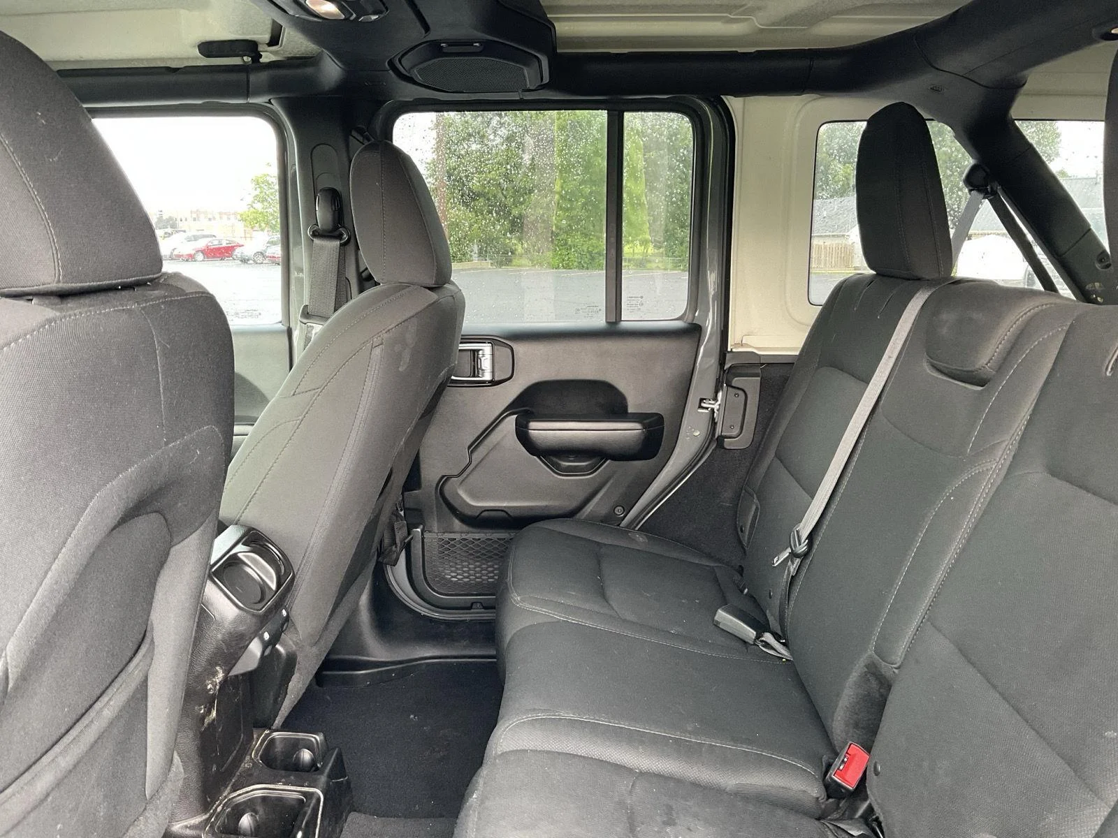 Used 2018 Sting-Gray Clearcoat Jeep Sport S image 10