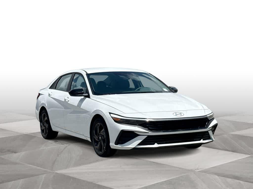 New 2026 Serenity White Hyundai SEL Sport image 2