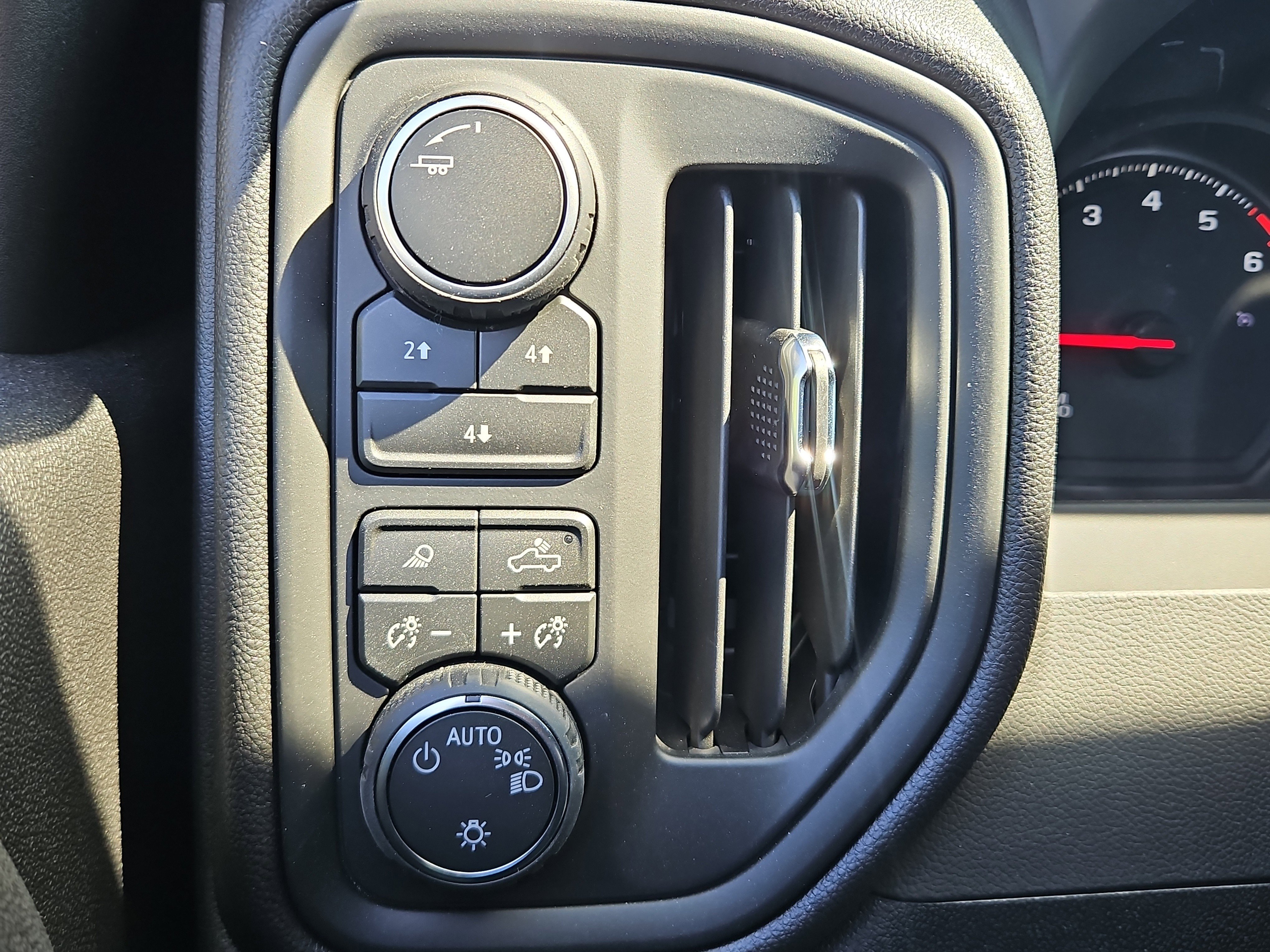 New 2026 Summit White Chevrolet Work Truck image 19