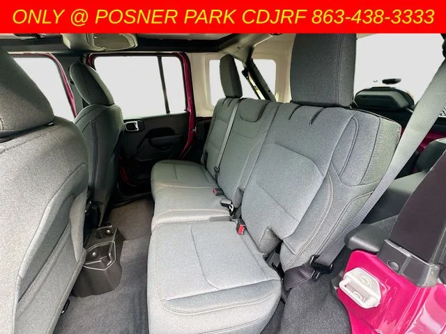 New 2026 Tuscadero Pearl-Coat Exterior Paint Jeep Sport S image 23